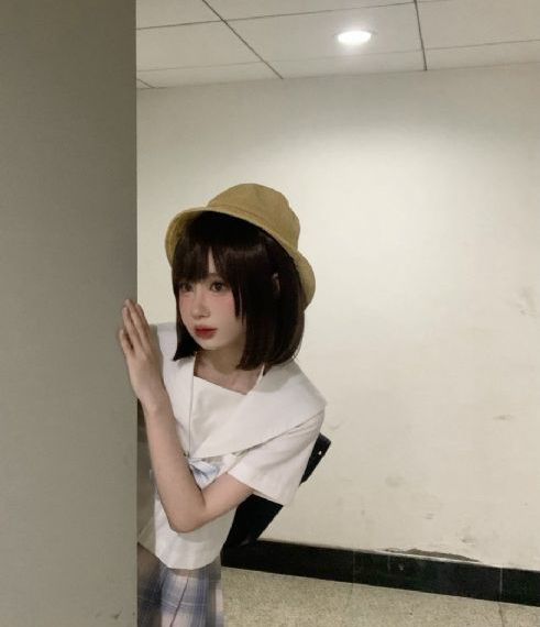 扒开我的腿用黄瓜折磨我渺渺_BD国语完整视频观看