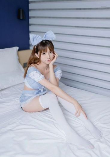 我的年轻的女教师_午夜激情