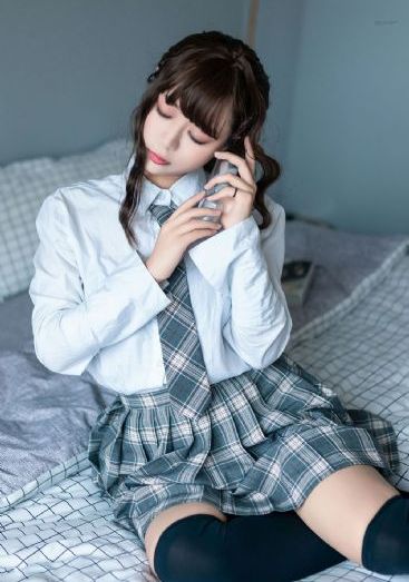 年轻的姐姐在线观看_超清电影在线观看