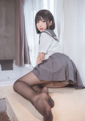 女朋友的妈妈4_4K天堂在线