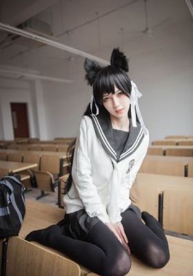 绿帽男帮娇妻叫按摩师_高清动漫在线观看